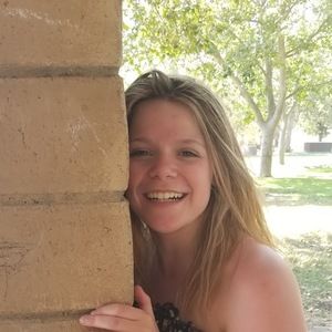 Meet your Posher, Savy